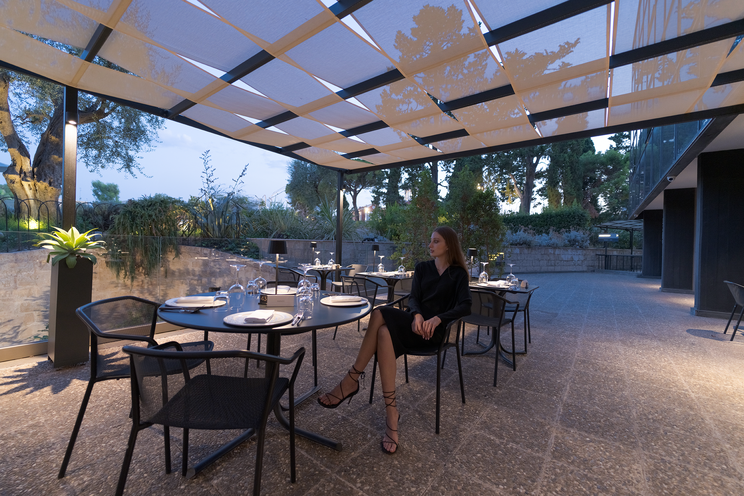 Exclusive restaurant location in Bari: design, history and nature